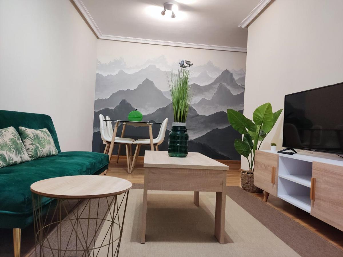 Apartamento Centrico Con Wifi Y Parking De Coche Tamano Medio Onís المظهر الخارجي الصورة
