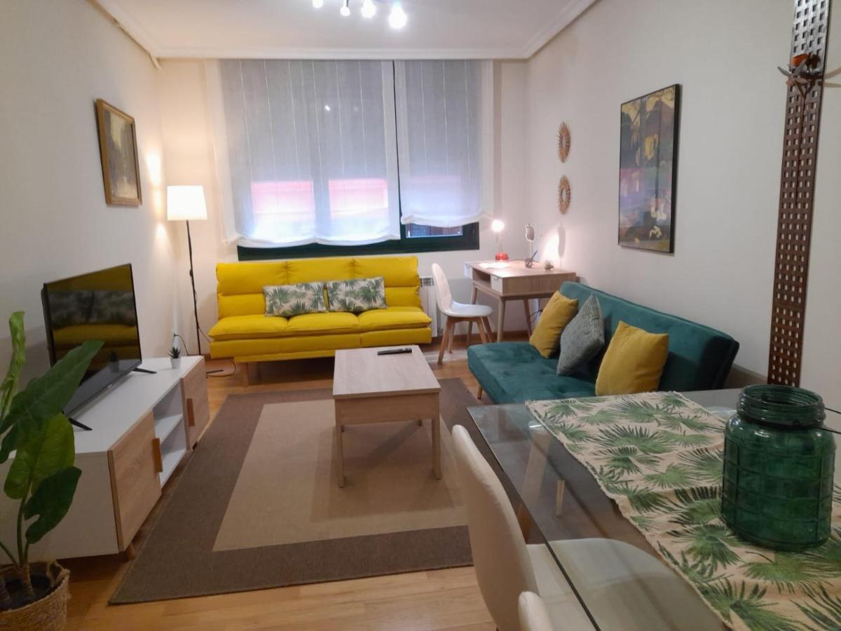 Apartamento Centrico Con Wifi Y Parking De Coche Tamano Medio Onís المظهر الخارجي الصورة