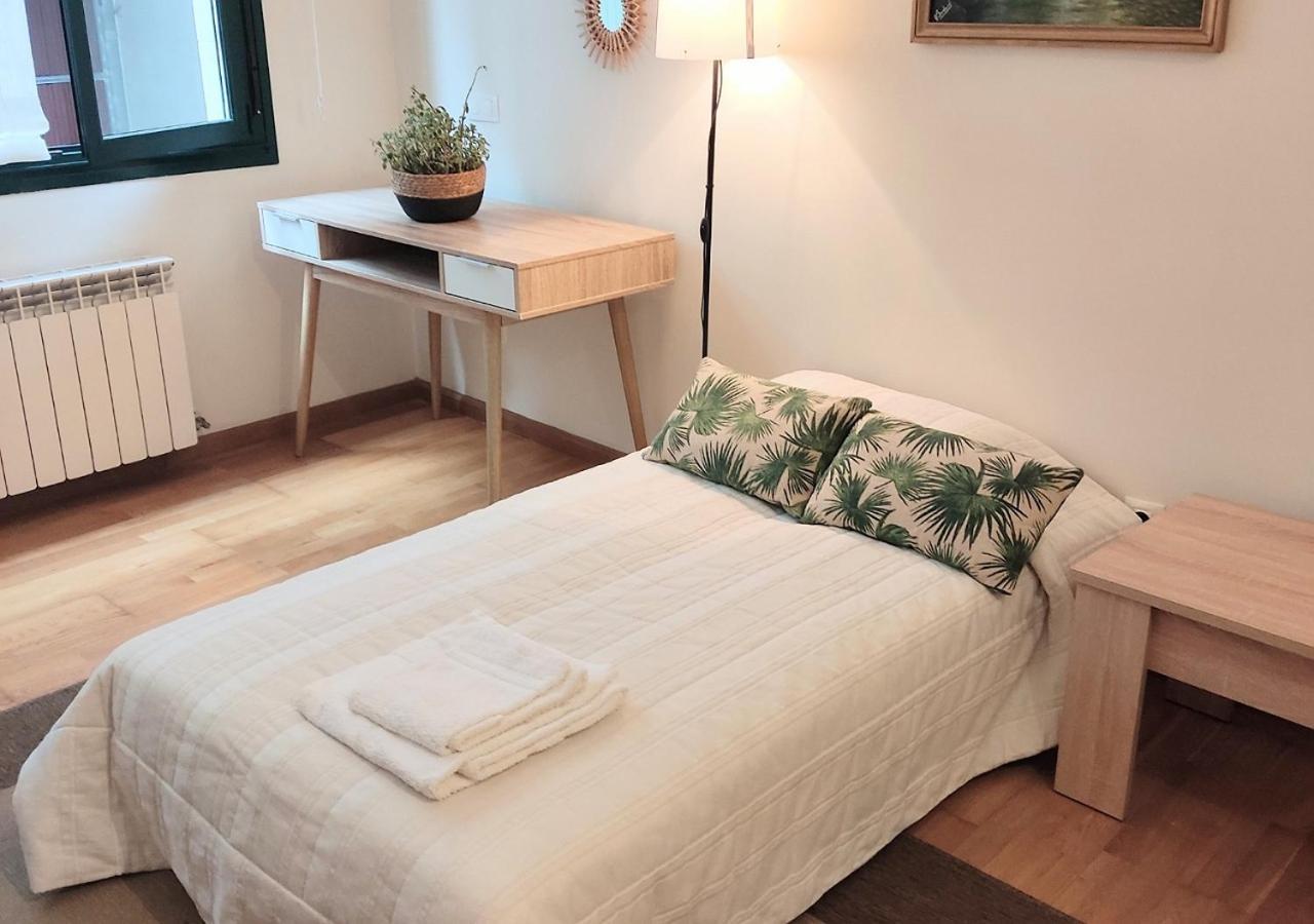 Apartamento Centrico Con Wifi Y Parking De Coche Tamano Medio Onís المظهر الخارجي الصورة