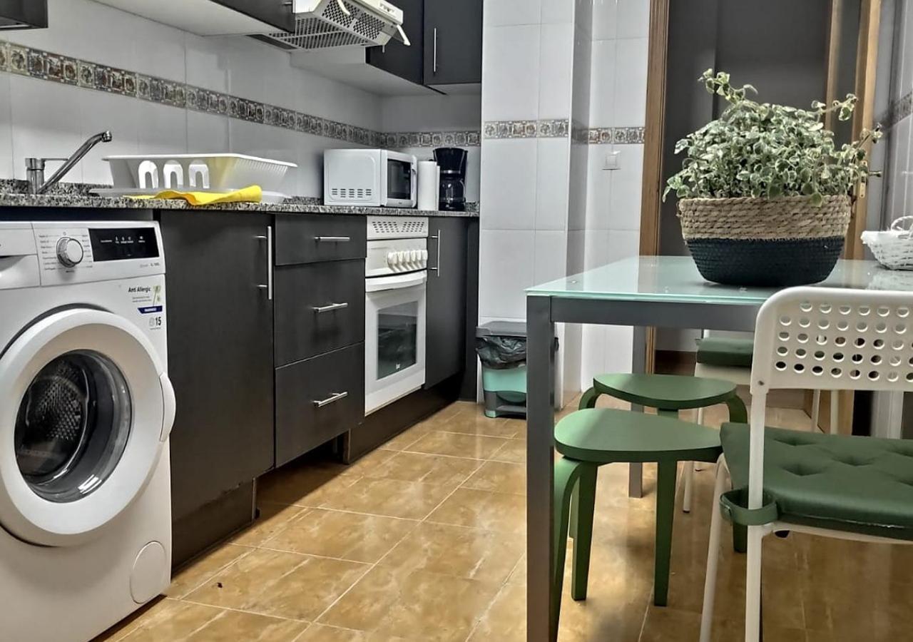 Apartamento Centrico Con Wifi Y Parking De Coche Tamano Medio Onís المظهر الخارجي الصورة